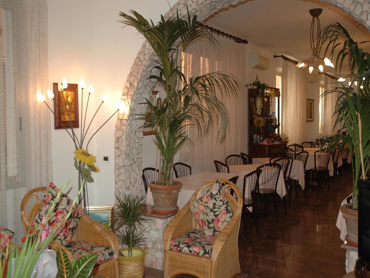Hotel Pensione Ornella Cesenatico Εξωτερικό φωτογραφία